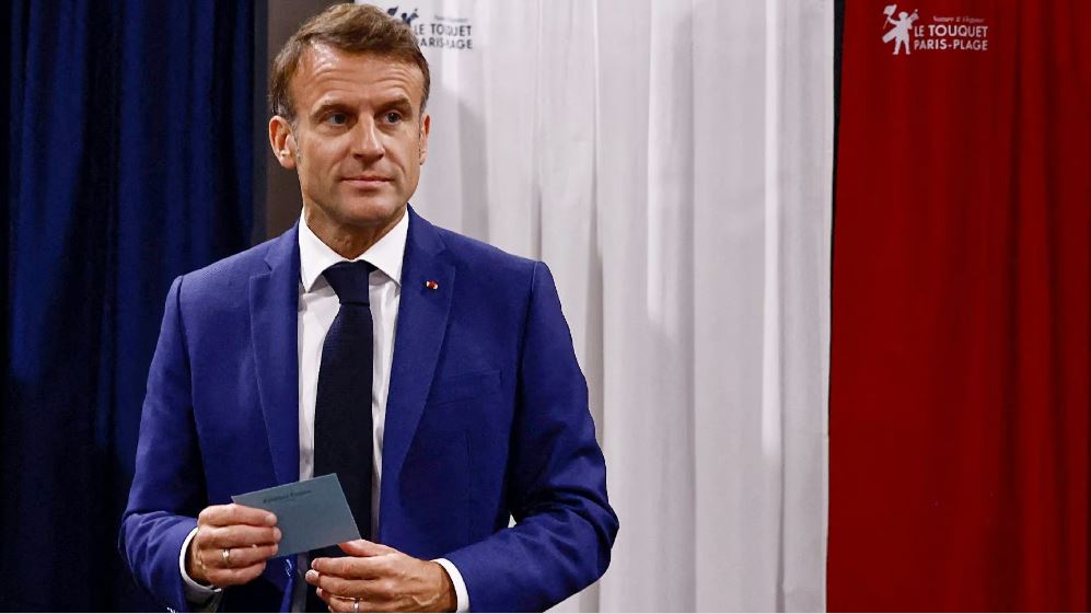 El Gobierno francés distribuirá manuales de supervivencia