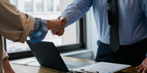Crear Guía de Profesionales Hispanohablantes En Francia